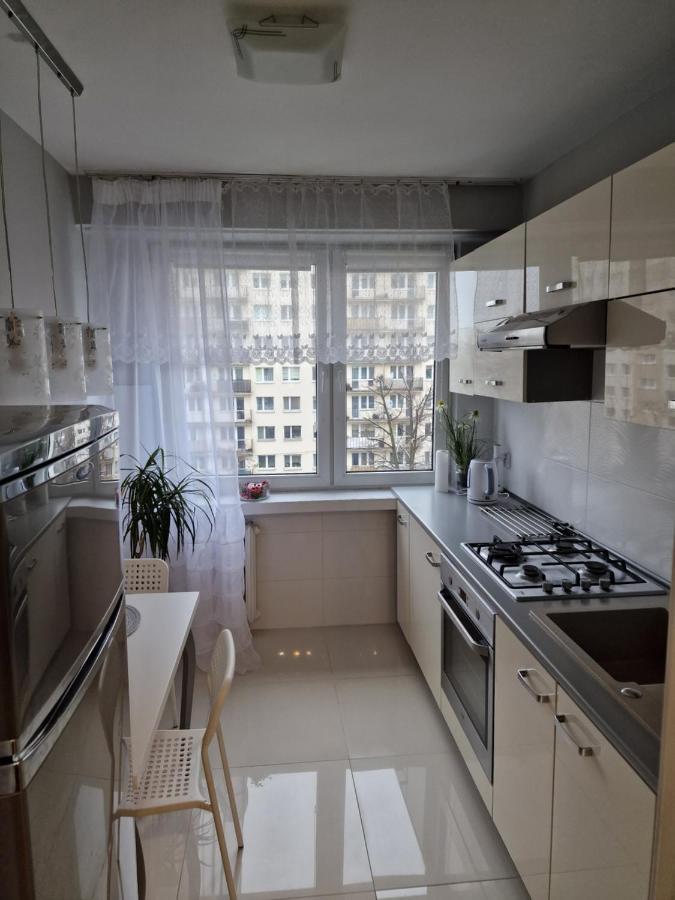 Apartament - 2 Pokoje W Lodzi - Blisko Atlas Arena, Zoo, Centrum, Piotrkowska Exteriör bild